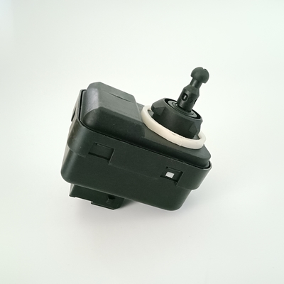 निविड़ अंधकार और टिकाऊ कार हेडलाइट स्तर समायोजन मोटर 12V / 24V